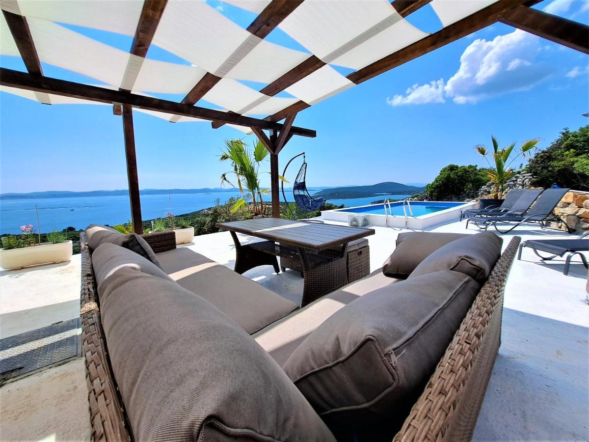 Villa Robinson Tkon Εξωτερικό φωτογραφία